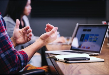 Photo: Share files with clients quickly