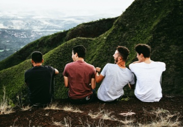 Photo: Share photos with friends and family